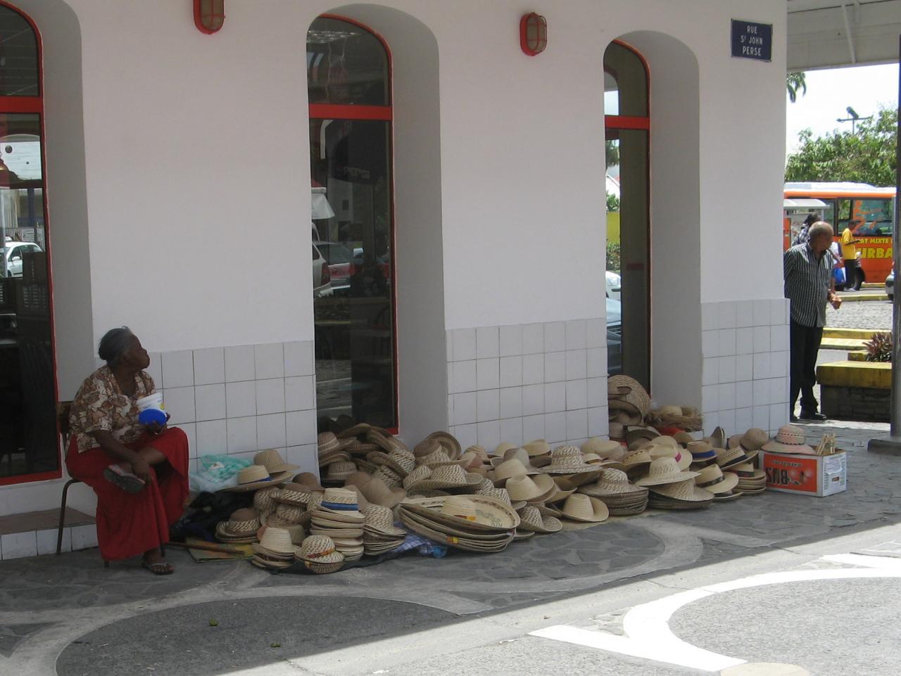 Chapeaux