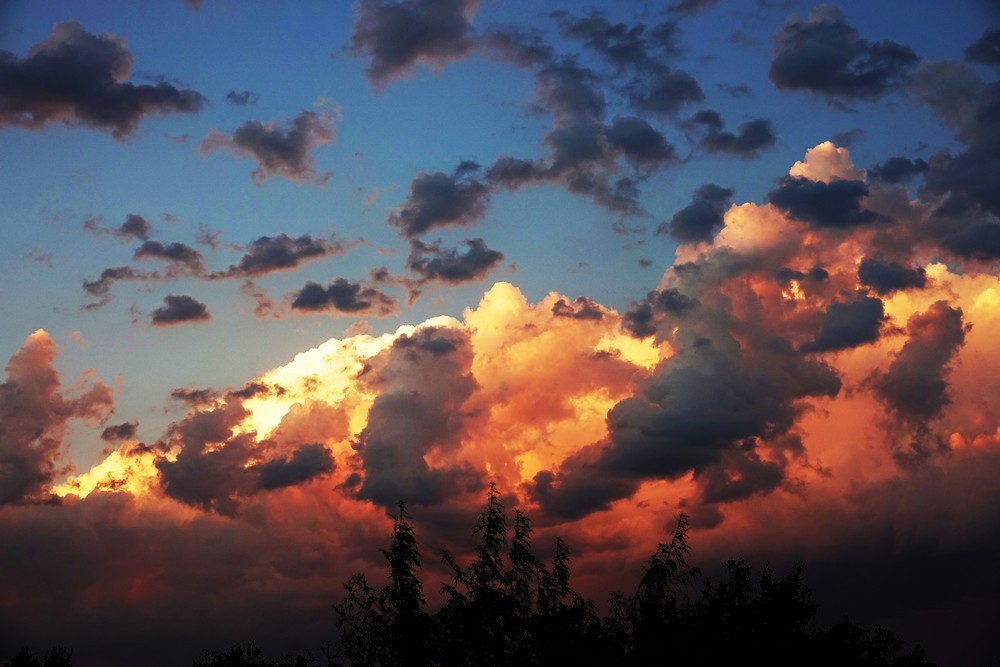 Nuages en colère